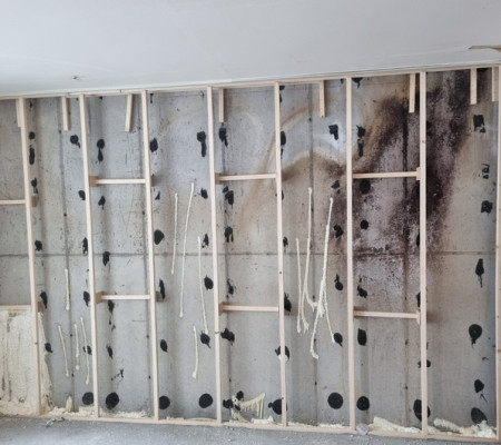 아파트 벽체 단열공사의 혁신: 수성연질폼으로 냉난방비 절감과 결로 문제 해결!